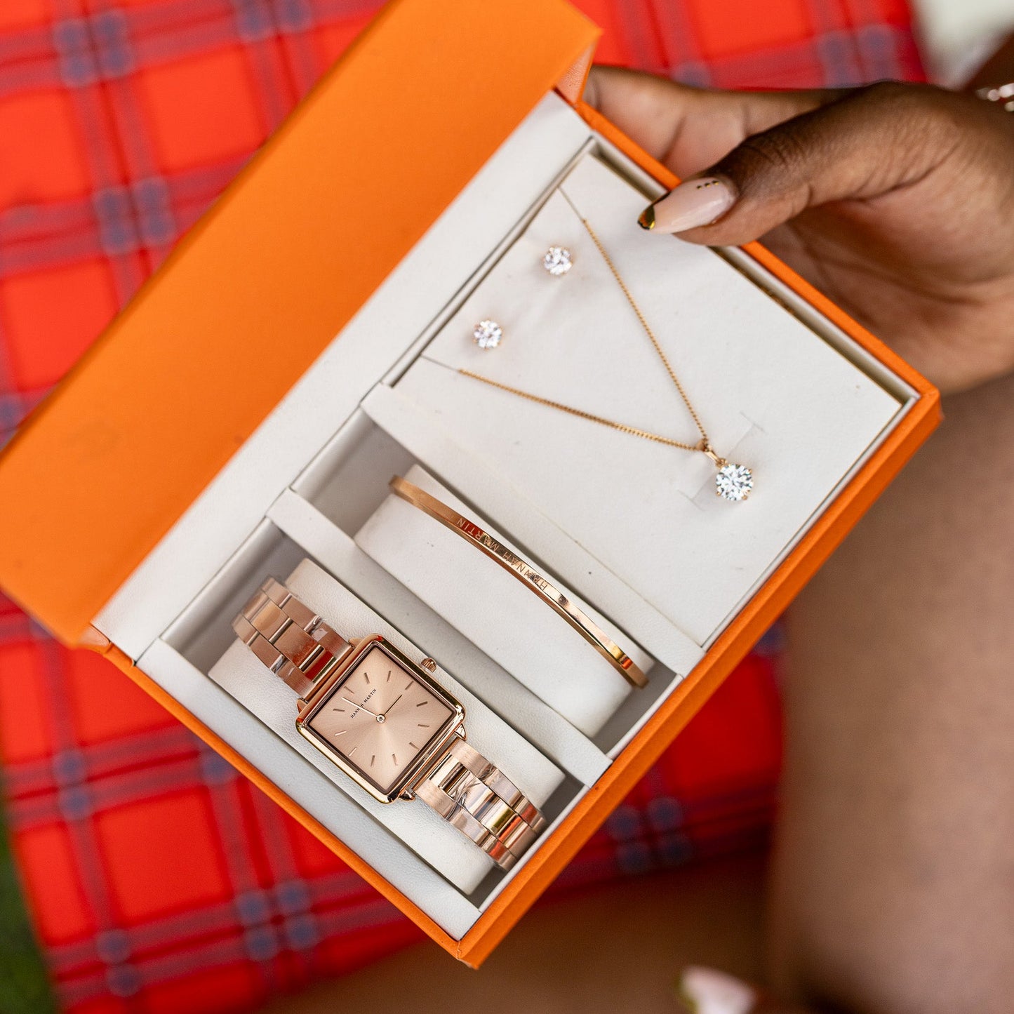 Rose Gold Square Ladies Watch & Xupin Jewelry Gift Set – Elegant Women’s Set (KES 5,000)