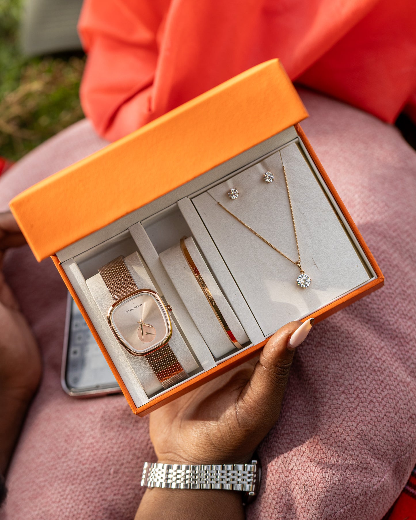ROSE GOLD HANNAH MARTIN WITH XUPIN NECKLACE