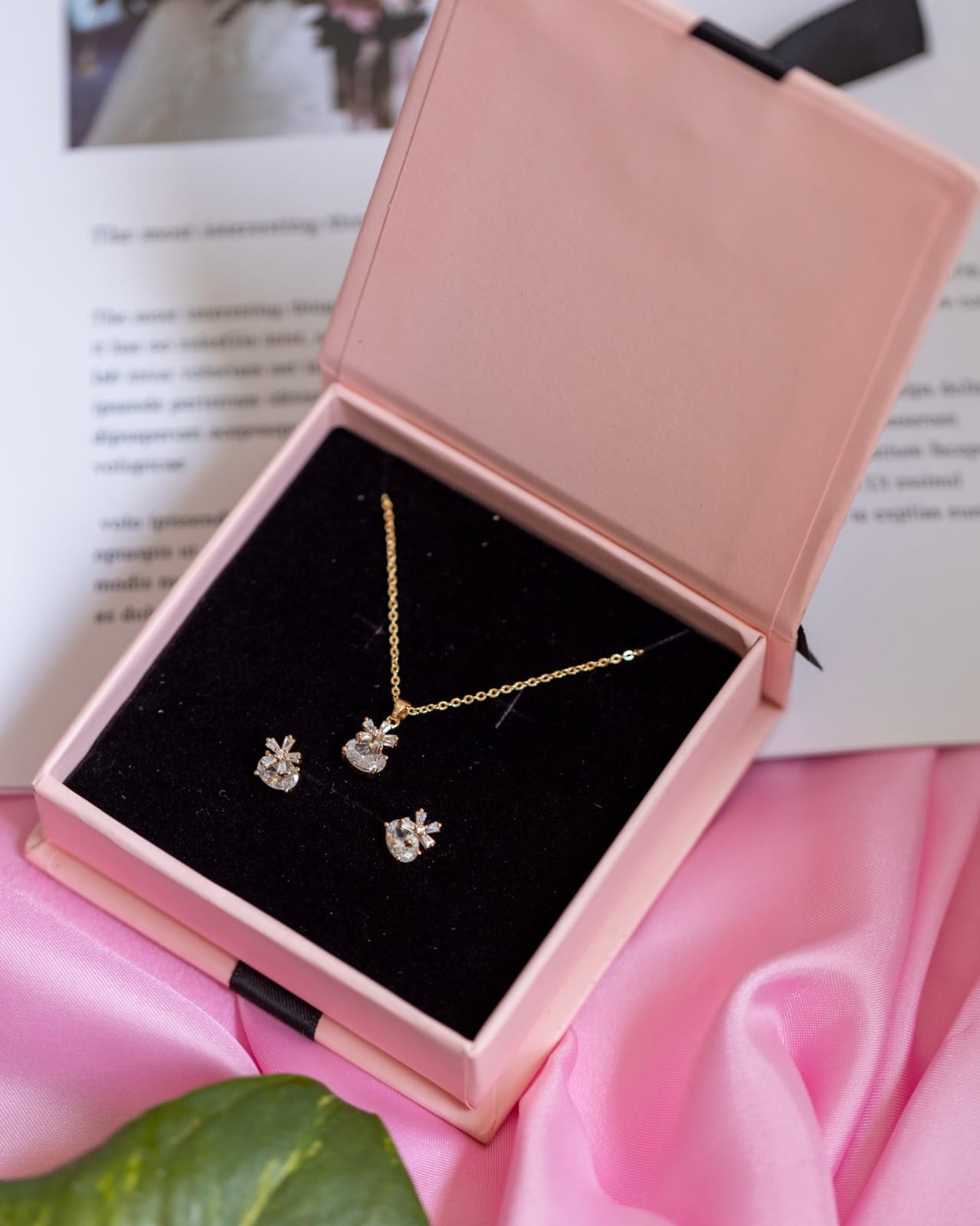 Xupin Rose Gold Flower Bouquet Jewellery Set for Women — Crystal Necklace & Earrings | Gift Box Included | Valentines Gift Shop Nairobi