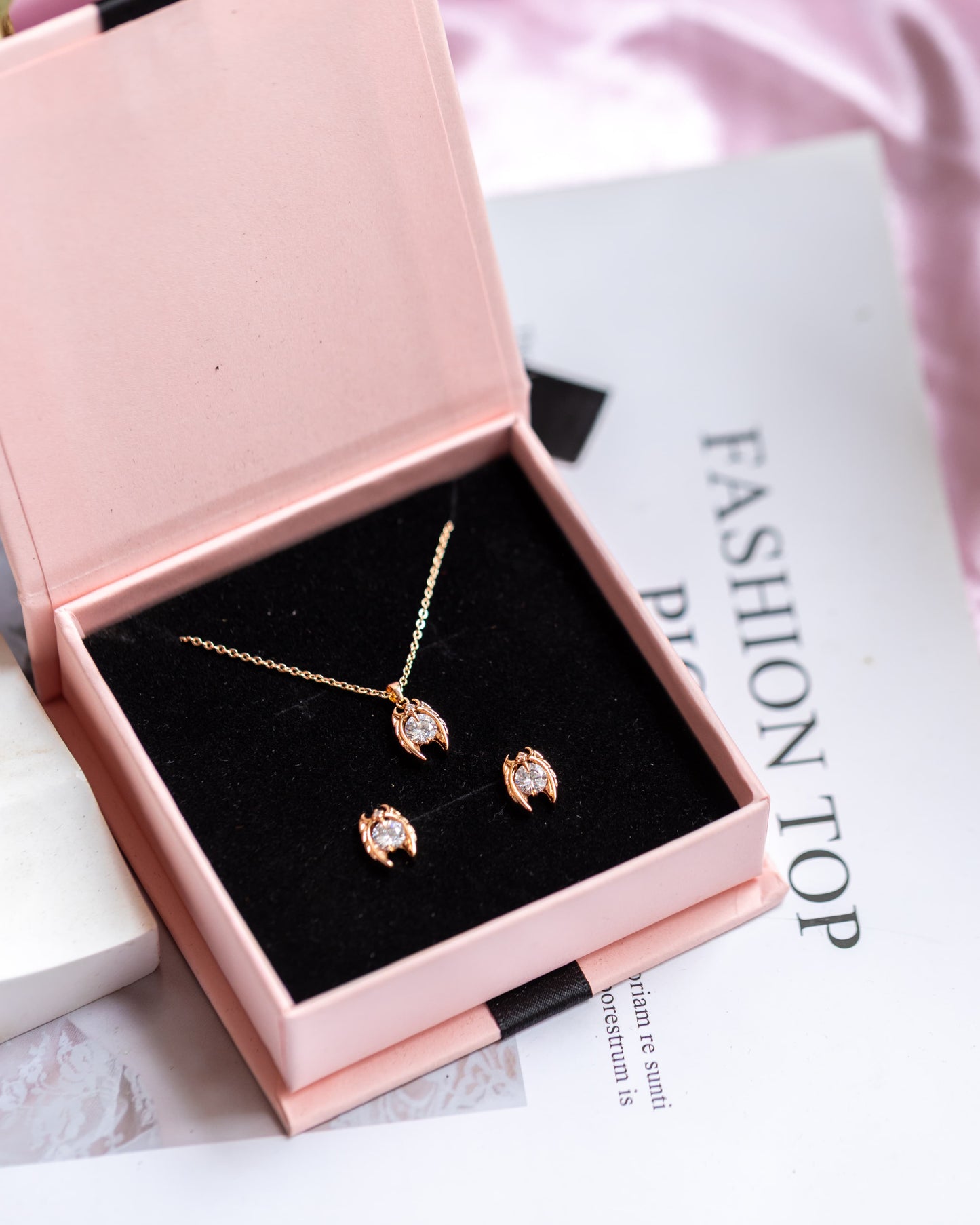 Xupin Rose Gold Solitaire "Angel Wing" Jewelry Set – Crystal Pendant Necklace & Earrings