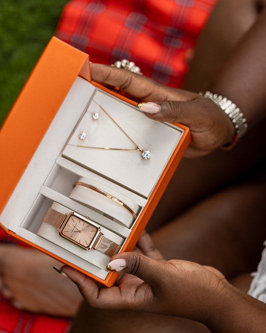 RECTANGLE HANNAH MARTIN WITH XUPIN NECKLACE AND EARINGS