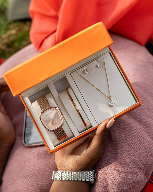 ROSE GOLD HANNAH MARTIN WITH XUPIN NECKLACE