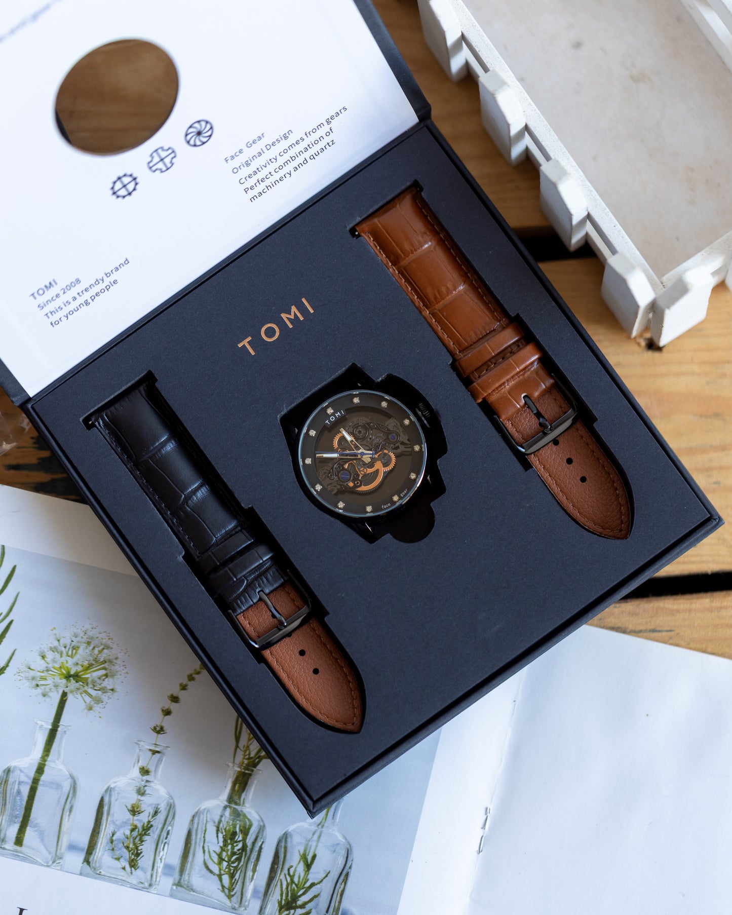 TOMI 2-in-1 Watch Set  | Interchangeable Black & Brown Straps