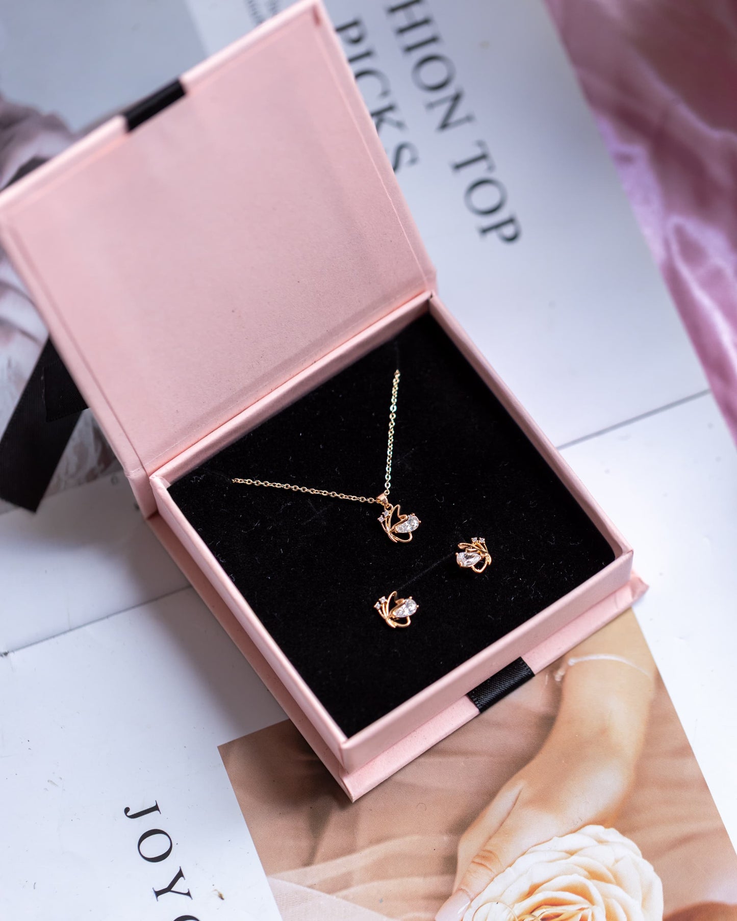 Rose Gold Flower Jewellery Set for Women — Necklace & Earrings | Gift Box Included | Valentines Gift Shop Nairobi