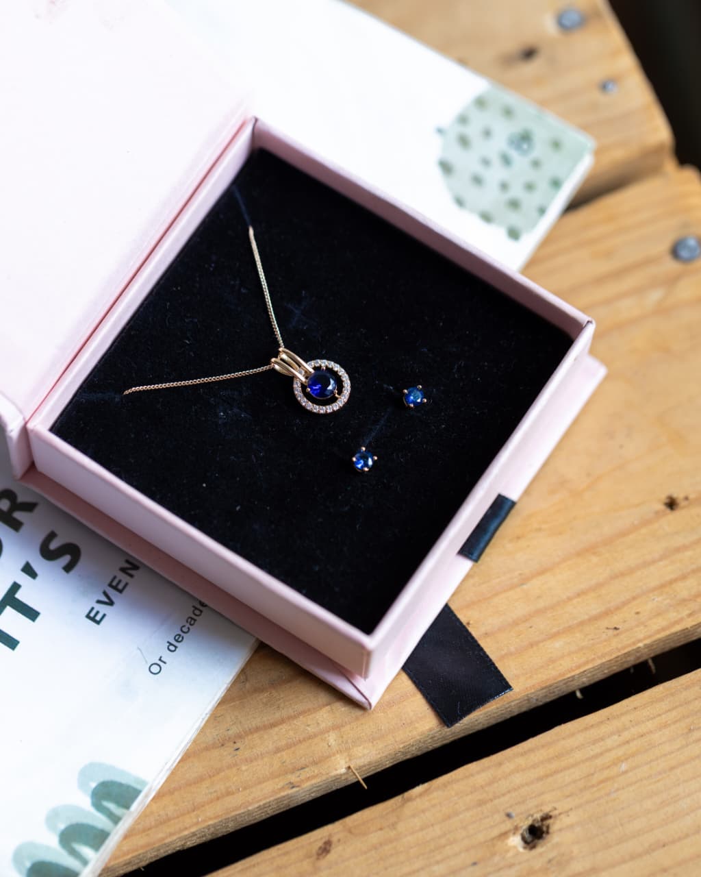Xupin Royal Blue Crystal Halo Necklace &amp; Stud Earrings Set – Elegant Rose Gold Plated Jewelry